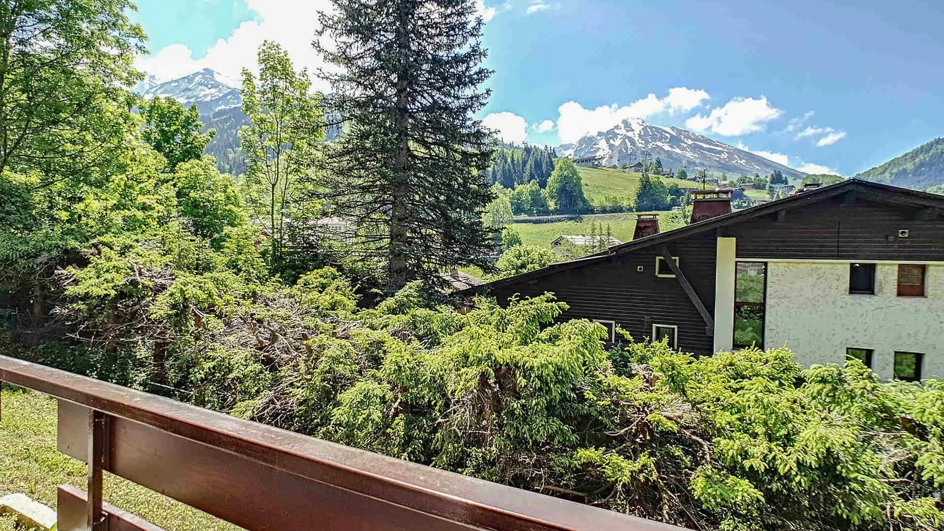 La Clusaz : Appart Cosy 6 Pers, Wifi, Parking, Animaux Ok - Fr-1-818-89 Francja